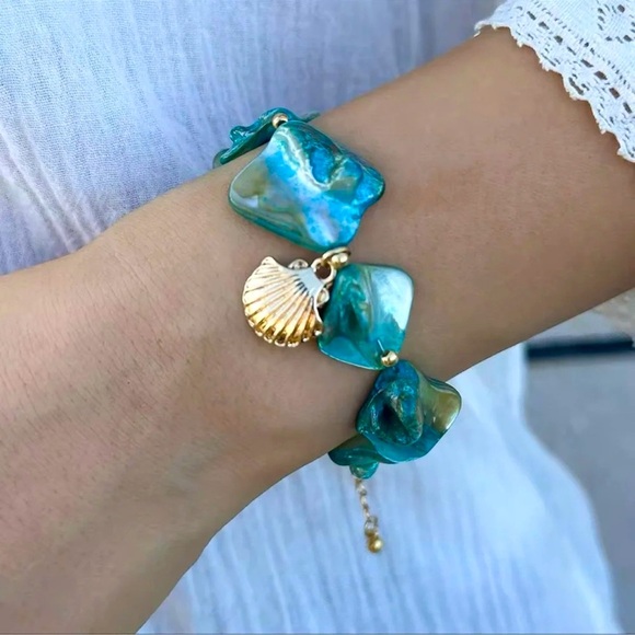 Anthropologie Blue Seashell Bracelet - Picture 1 of 7